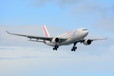 EC-JPF, (cn 733), Airbus A330-202