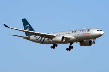 EC-LNH (551) 2003 Airbus A330-243