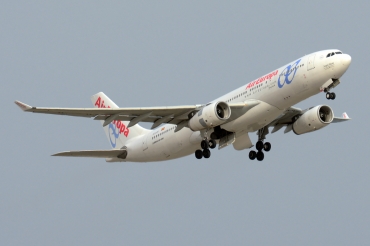 EC-LQP · Airbus A330-243 · (LPA / GCLP)
