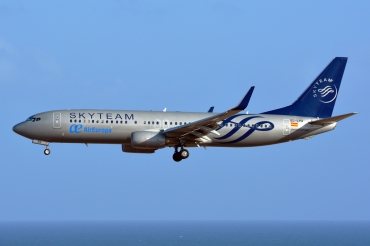 EC-LPQ (35496) 2012 Boeing 737-85P WL