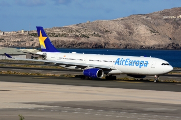 EC-MIN (1607) 2015 Airbus A330-343