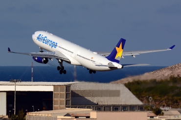 EC-MIN (1607) 2015 Airbus A330-343