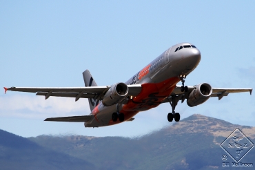 VH-VGU, (cn 4245), Airbus A320-232