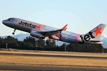 VH-VFV (5858) 2013 Airbus A320-232(WL)