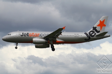VH-VQE, (cn 3495), Airbus A320-232