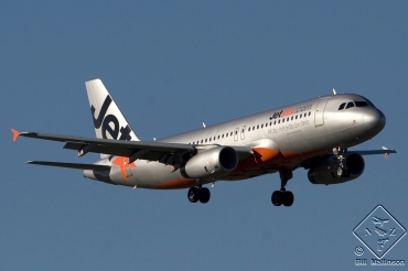 VH-VQR, (cn 2526), Airbus A320-232