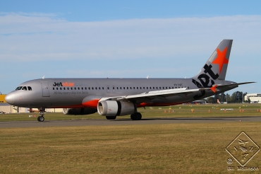 VH-VQT, (cn 2475), Airbus A320-232