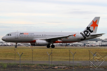 VH-JQG · Airbus A320-232 · (SYD / YSSY)