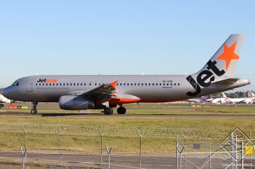VH-VQH · Airbus A320-232 · (SYD / YSSY)
