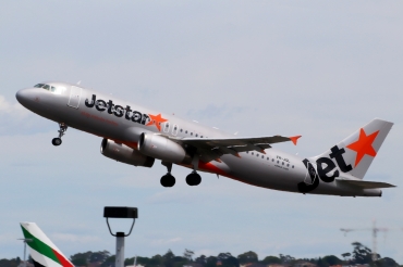 VH-JQL (2185) 2004 Airbus A320-232