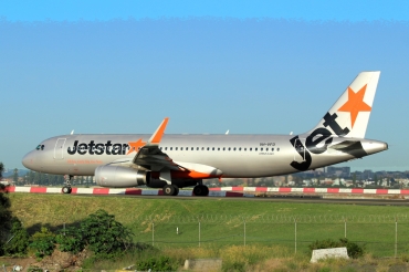 VH-VFO (5631) 2013 Airbus A320-232(WL)