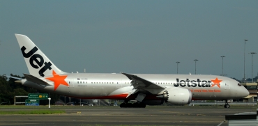 VH-VKE · Boeing 787-8 Dreamliner · (SYD / YSSY)