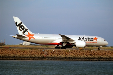 VH-VKI (36235) 2014 Boeing 787-8 Dreamliner