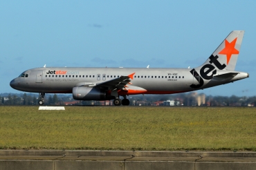 VH-VQZ · Airbus A320-232 · (SYD / YSSY)