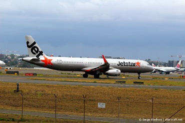 VH-VWQ (7384) 2016 Airbus A321-231