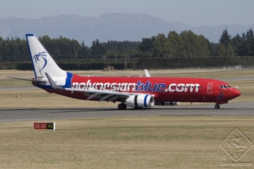 ZK-PBF (33799) 2004 Boeing 737-8FE WL
