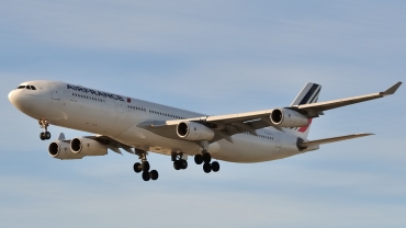 F-GLZK · Airbus A340-313 · (LPA / GCLP)