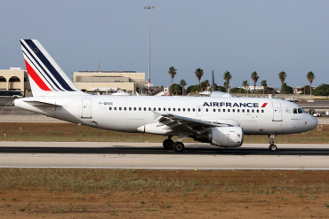 F-GRXC (1677) 2002 Airbus A319-111
