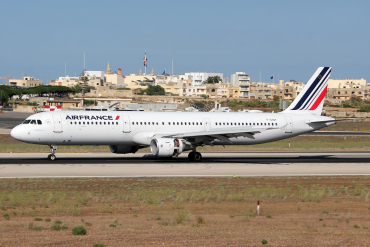 F-GTAY (4251) 2010 Airbus A321-212