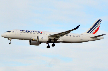 F-HZUB · Airbus A220-300 · (CPH / EKCH)