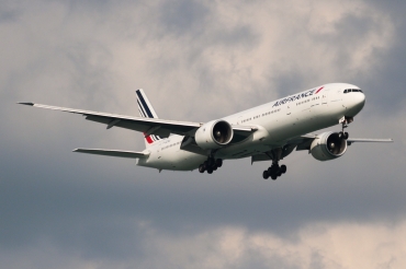 F-GZNA · Boeing 777-328ER · (SIN / WSSS)