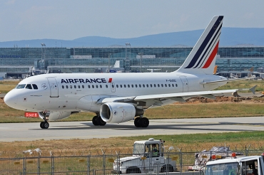 F-GUGC (2071) 2003 Airbus A318-111