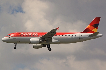 PR-AVR, (cn 4941), Airbus A320-214