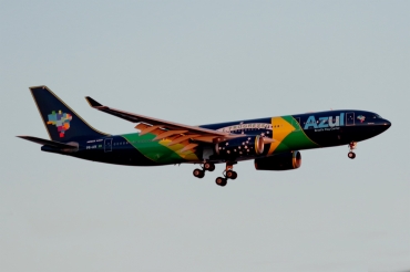 PR-AIV, (cn 532), Airbus A330-243
