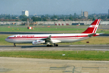 3B-NBD (194) 1997 Airbus A340-313