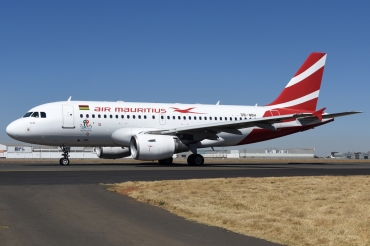 3B-NBH (cn 1936) Airbus A319-112