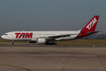 PT-MVR, (cn 977), Airbus A330-223