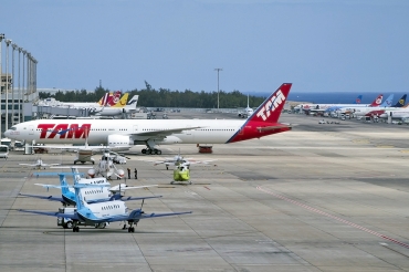 PT-MUD (37667) 2008 Boeing 777-32W(ER)
