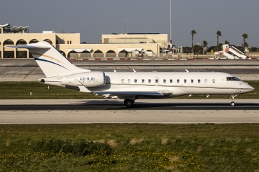 A6-RJD (9621) 2014 Bombardier Global 5000