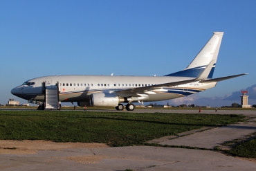 A6-DFR (30884) 2000 Boeing 737-7BC(WL) BBJ