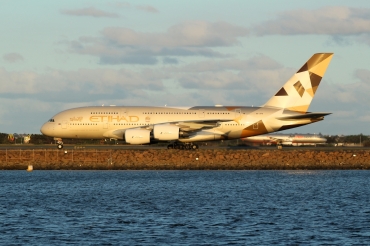 A6-APD (180) 2015 Airbus A380-861