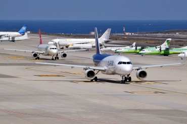 CC-BFS (5818) 2013 Airbus A320-214WL