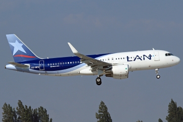 CC-BFU, (cn 5529), Airbus A320-214