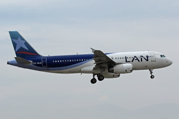 CC-BJC, (cn 3330), Airbus A320-232