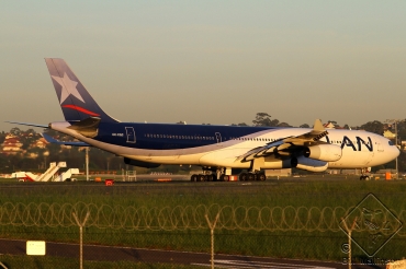 CC-CQC (363) 2000 Airbus A340-313