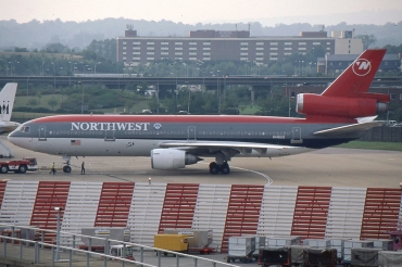 N146US (46755) 1973 McDonnell Douglas DC-10-40