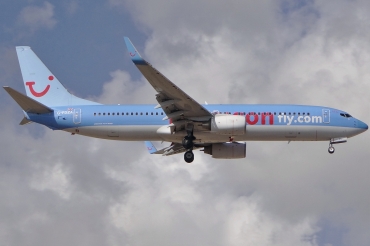 G-FDZA (35134) 2007 Boeing 737-8K5(WL)