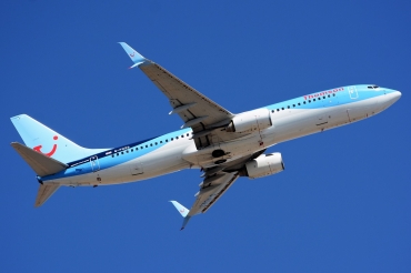 G-FDZS (35147) 2009 Boeing 737-8K5(WL)