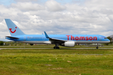 G-CPEU (029941) Boeing 757-236