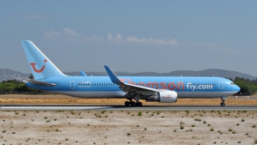 G-OBYF (28208) 1998 Boeing 767-304 ER WL