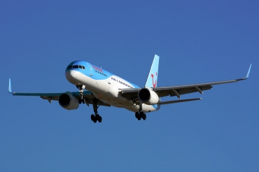 G-CPEU (029941) Boeing 757-236