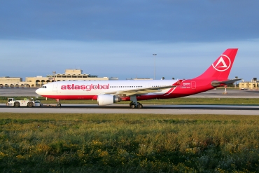 2-RLAZ (819) 2007 Airbus A330-203