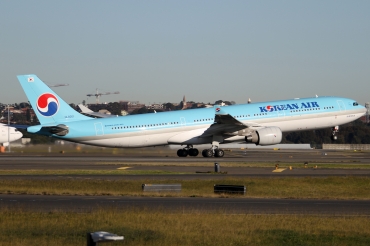 HL8001 (1556) 2014 Airbus A330-323