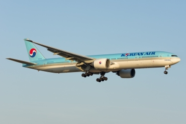 HL8210 (40377) 2010 Boeing 777-3B5