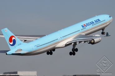 HL7584 · Airbus A330-323 · (SYD / YSSY)