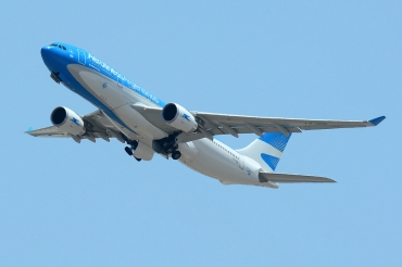 LV-GHQ (1737) 2016 Airbus A330-202